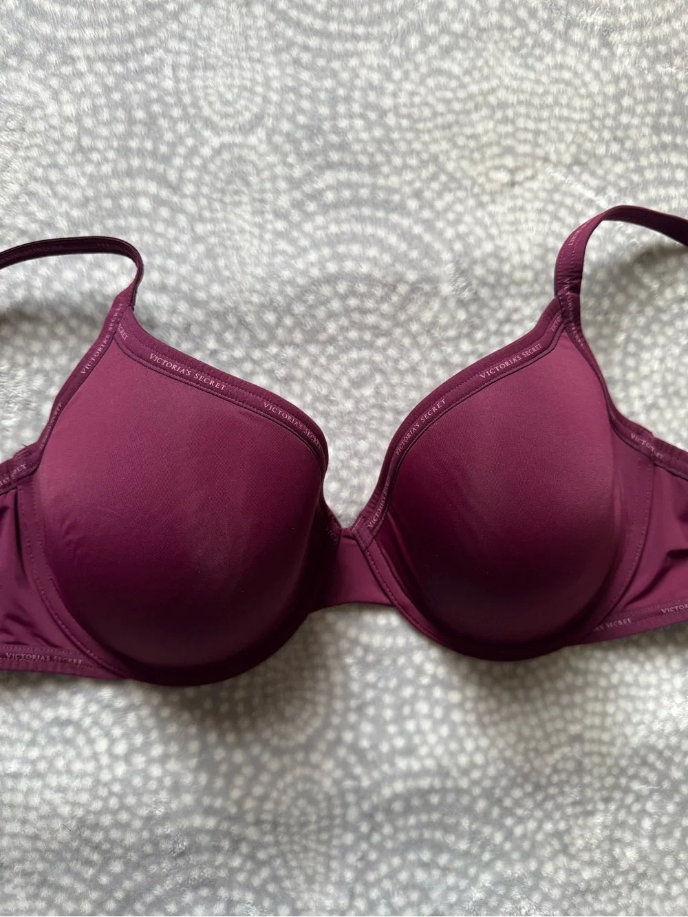 Victoria's Secret Smooth T-Shirt Bra in Berry Plum